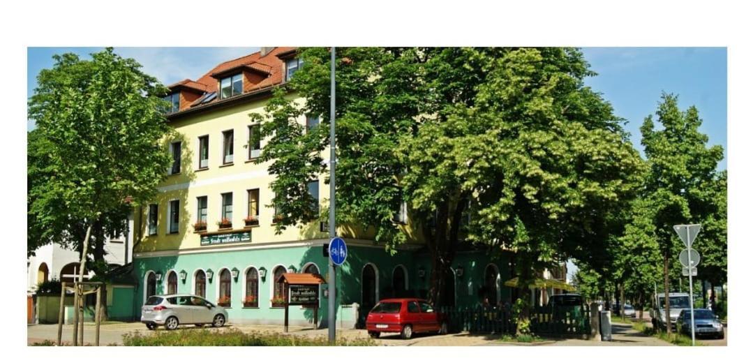Hotel La Famiglia Weißenfels Exterior foto